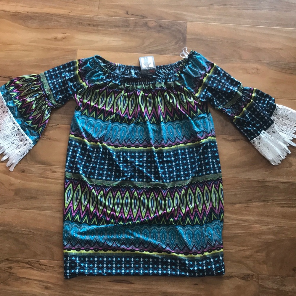 NWT Half Sleeve Lace Tunic L/XL WinWin
